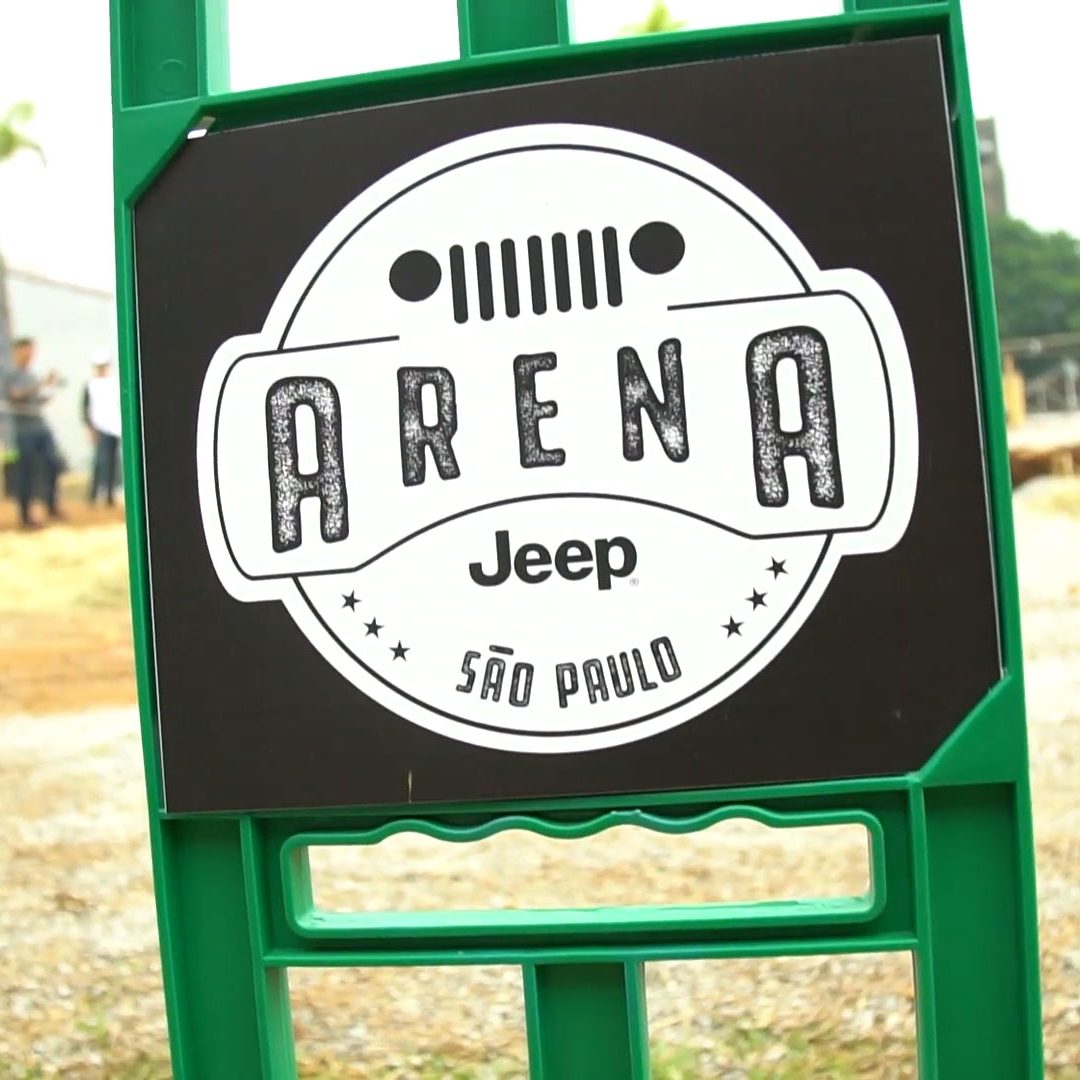case-arena-jeep-interna-imagem-de-capa Edu Santana Foto Agência - Fotógrafo Corporativo em São Paulo, Barueri, Osasco e Região